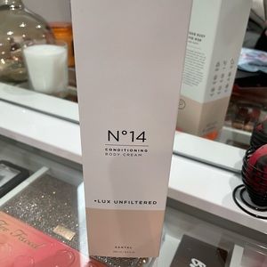 Lux Unfiltered Santal body cream